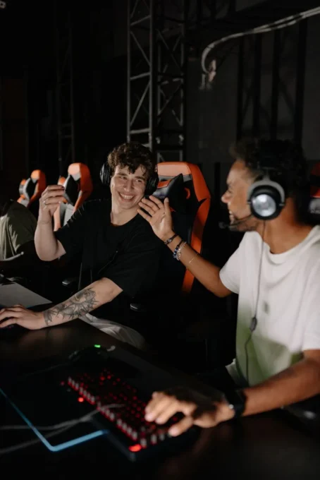 Cadeira gamer boa e barata para jogar com conforto